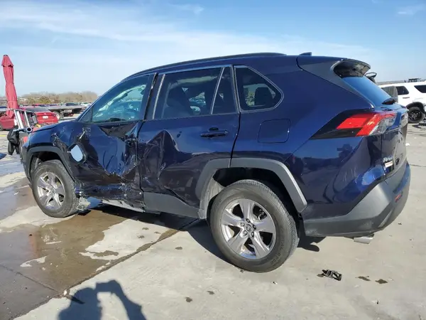 2T3P1RFV2NW272636 2022 TOYOTA RAV 4 - Image 2