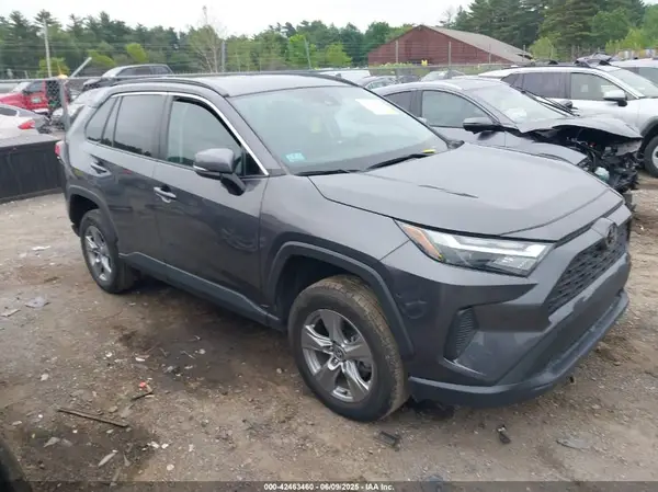 2T3P1RFV2NW285709 2022 TOYOTA RAV 4 - Image 1