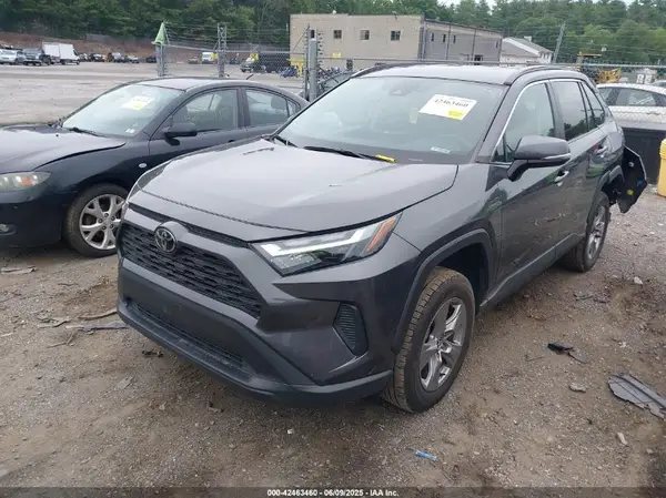 2T3P1RFV2NW285709 2022 TOYOTA RAV 4 - Image 2