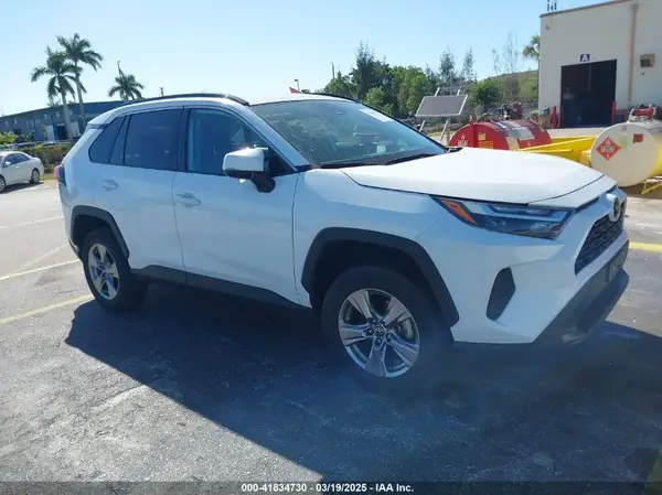 2T3P1RFV2NW299156 2022 TOYOTA RAV 4 - Image 1