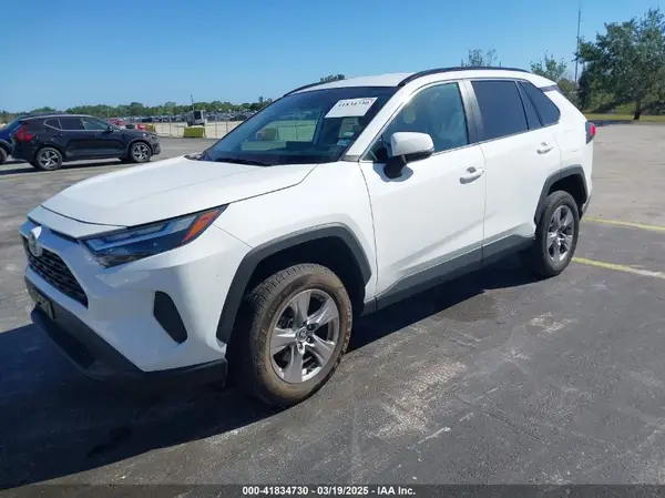 2T3P1RFV2NW299156 2022 TOYOTA RAV 4 - Image 2