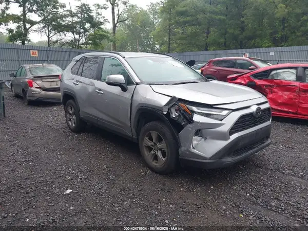 2T3P1RFV2RC453792 2024 TOYOTA RAV 4 - Image 1