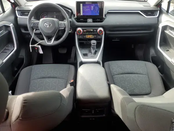 2T3P1RFV2RW424212 2024 TOYOTA RAV 4 - Image 8