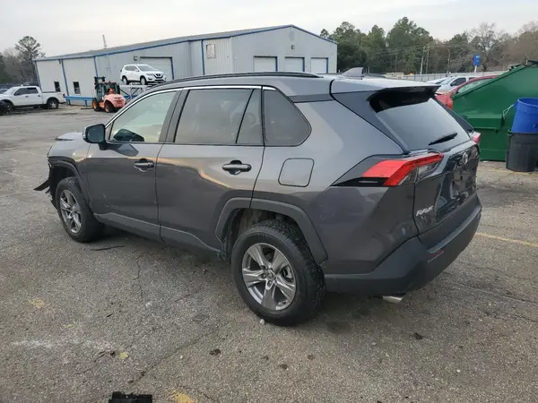 2T3P1RFV2RW465195 2024 TOYOTA RAV 4 - Image 2