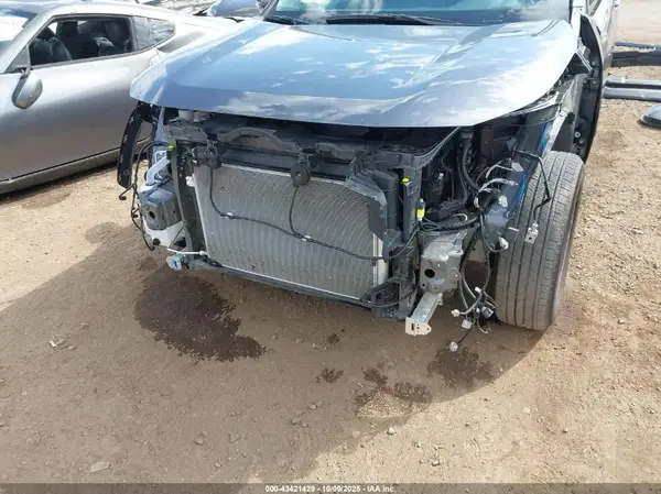 2025 TOYOTA RAV 4 auction photo 6