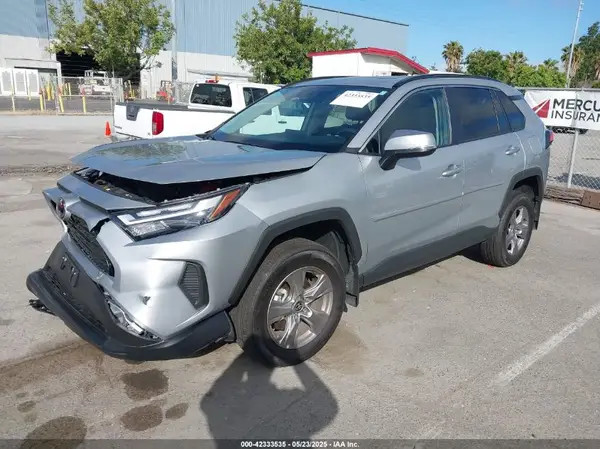 2T3P1RFV2SW499305 2025 TOYOTA RAV 4 - Image 2
