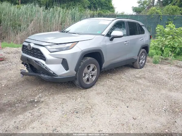2T3P1RFV2SW506365 2025 TOYOTA RAV 4 - Image 2