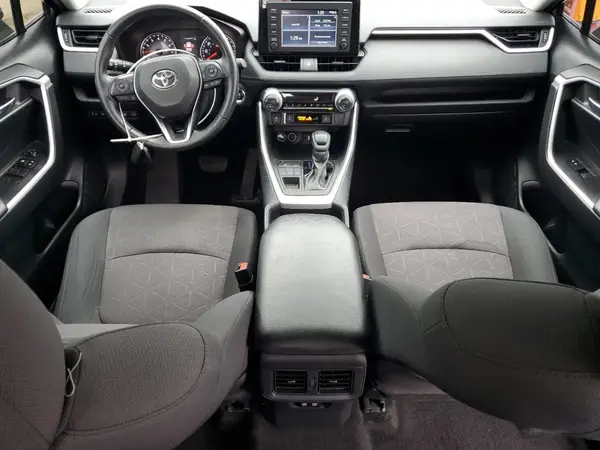 2T3P1RFV3KW044091 2019 TOYOTA RAV 4 - Image 8