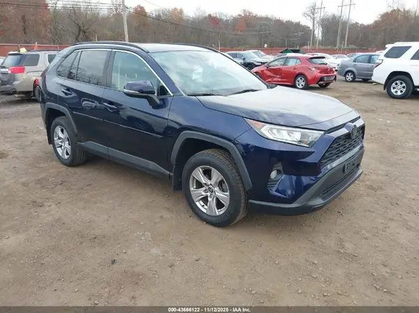 2T3P1RFV3LW106560 2020 TOYOTA RAV 4 - Image 1