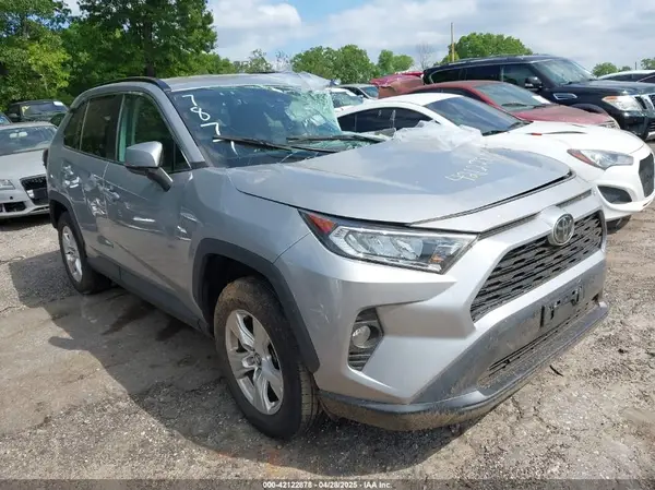 2T3P1RFV3MC167877 2021 TOYOTA RAV 4 - Image 1
