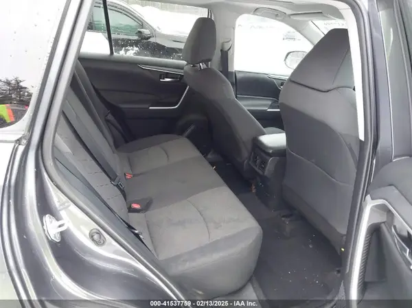 2T3P1RFV3MW175931 2021 TOYOTA RAV 4 - Image 8