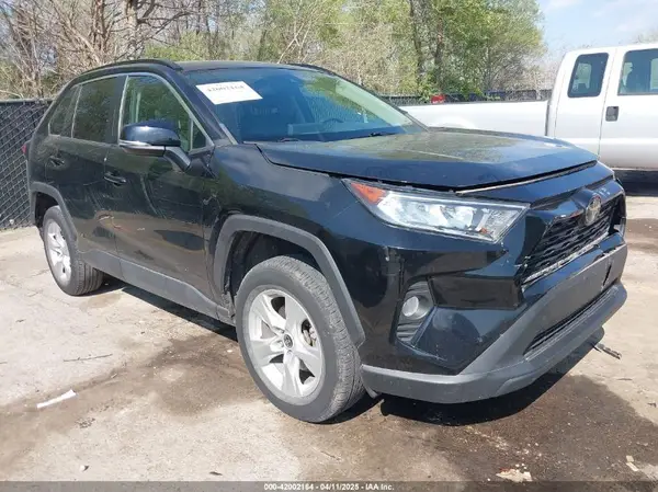 2T3P1RFV3MW186461 2021 TOYOTA RAV 4 - Image 1