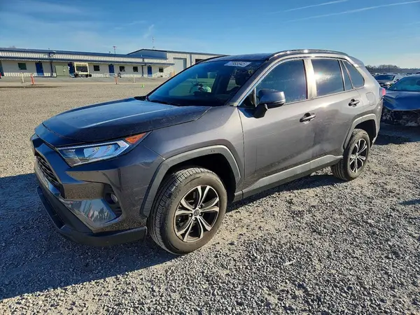 2T3P1RFV3MW228868 2021 TOYOTA RAV 4 - Image 1
