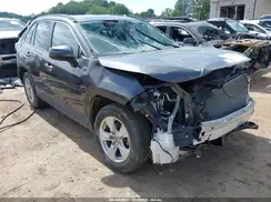 2T3P1RFV3MW238218 2021 TOYOTA RAV 4