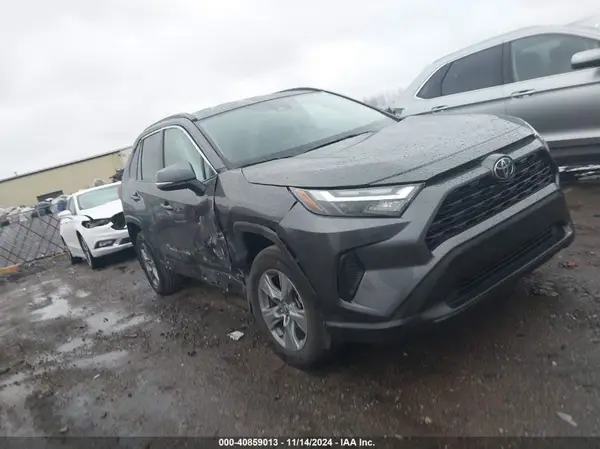 2T3P1RFV3NC268046 2022 TOYOTA RAV 4 - Image 1