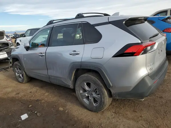 2T3P1RFV3NC272288 2022 TOYOTA RAV 4 - Image 2