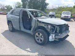 2T3P1RFV3NW260253 2022 TOYOTA RAV 4