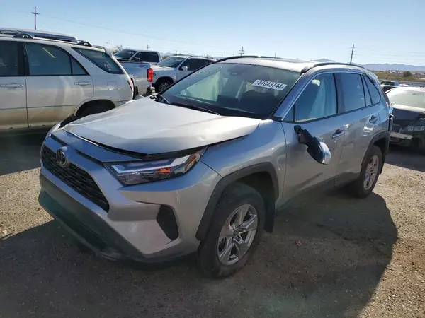 2T3P1RFV3PW356435 2023 TOYOTA RAV 4 - Image 1