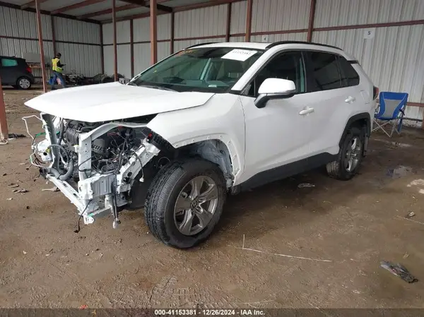 2T3P1RFV3RC406772 2024 TOYOTA RAV 4 - Image 2
