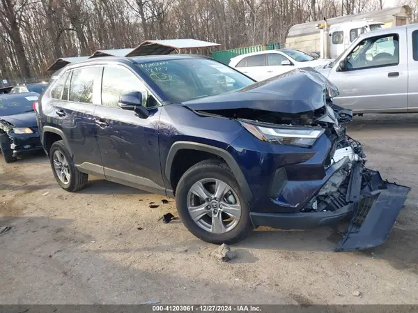 2T3P1RFV3RW429676 2024 TOYOTA RAV 4 - Image 1