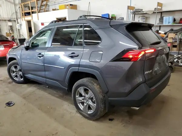 2T3P1RFV3RW450401 2024 TOYOTA RAV 4 - Image 2
