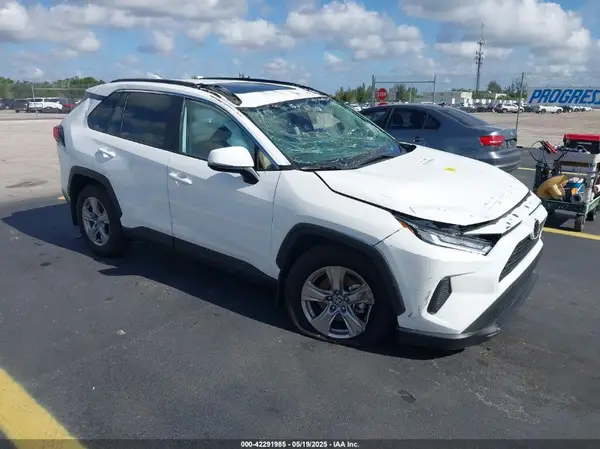 2T3P1RFV3SC503895 2025 TOYOTA RAV 4 - Image 1