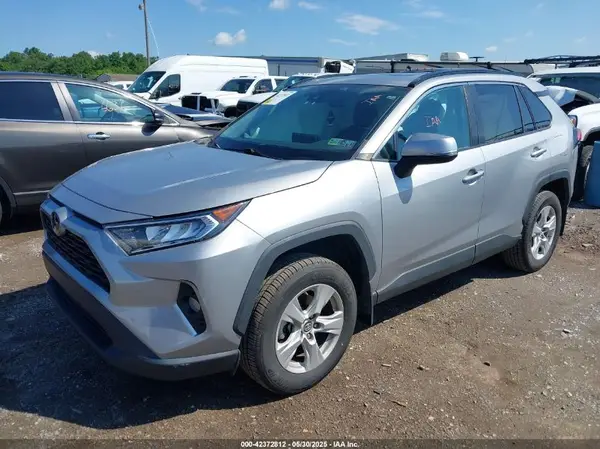 2T3P1RFV4KW072434 2019 TOYOTA RAV 4 - Image 2