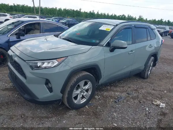 2T3P1RFV4LC078642 2020 TOYOTA RAV 4 - Image 2