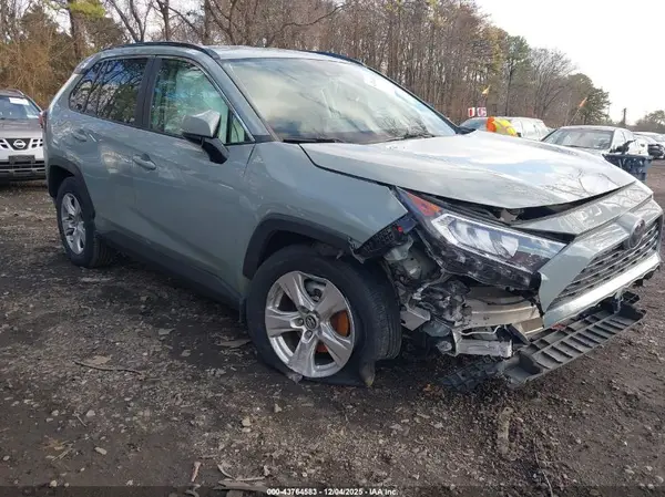 2T3P1RFV4MC148223 2021 TOYOTA RAV 4 - Image 1
