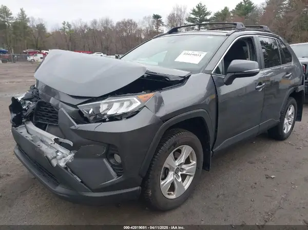 2T3P1RFV4MC189404 2021 TOYOTA RAV 4 - Image 2