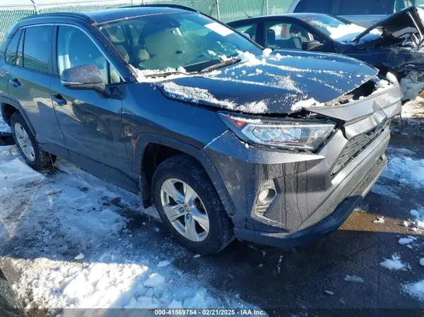 2T3P1RFV4MC242800 2021 TOYOTA RAV 4 - Image 1