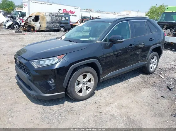 2T3P1RFV4MC255062 2021 TOYOTA RAV 4 - Image 2
