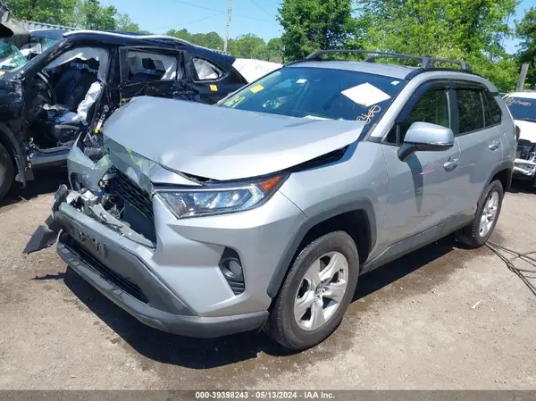 2T3P1RFV4MW184041 2021 TOYOTA RAV 4 - Image 2