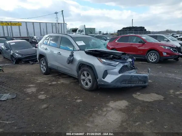 2T3P1RFV4NC286295 2022 TOYOTA RAV 4 - Image 1