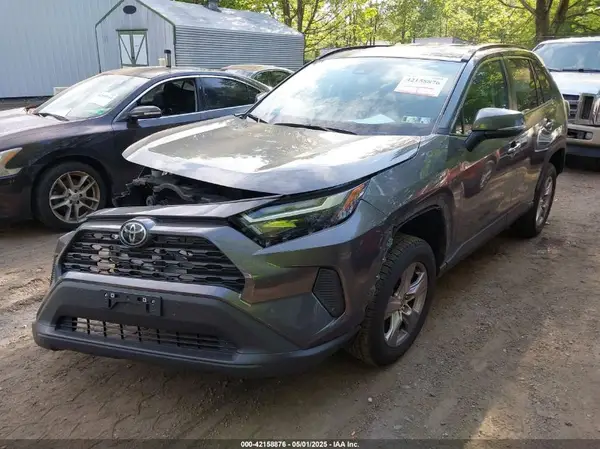2T3P1RFV4NW277532 2022 TOYOTA RAV 4 - Image 2
