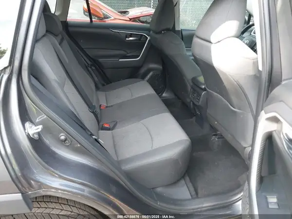 2T3P1RFV4NW277532 2022 TOYOTA RAV 4 - Image 8