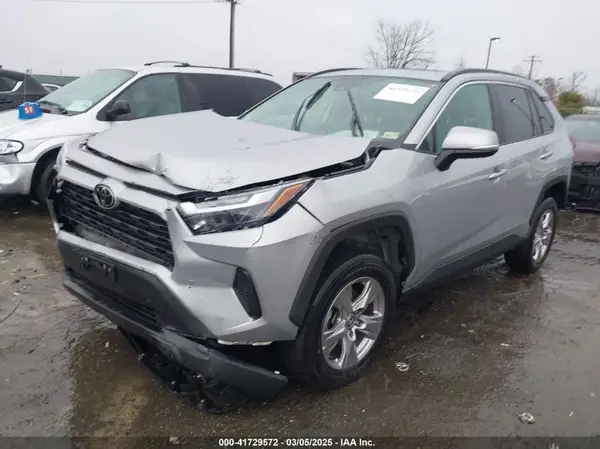 2T3P1RFV4NW316524 2022 TOYOTA RAV 4 - Image 2