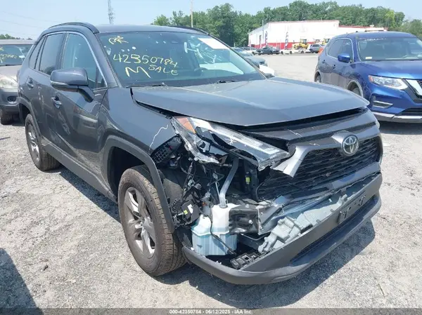 2T3P1RFV4PC390577 2023 TOYOTA RAV 4 - Image 1