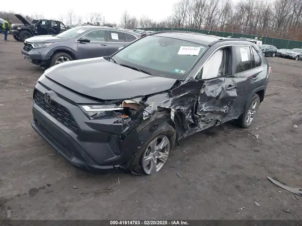 2T3P1RFV4PW355343 2023 TOYOTA RAV 4 - Image 2