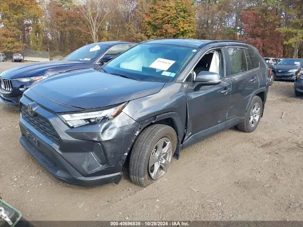 2T3P1RFV4PW392358 2023 TOYOTA RAV 4 - Image 2