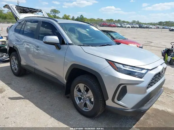 2T3P1RFV4RC480332 2024 TOYOTA RAV 4 - Image 1