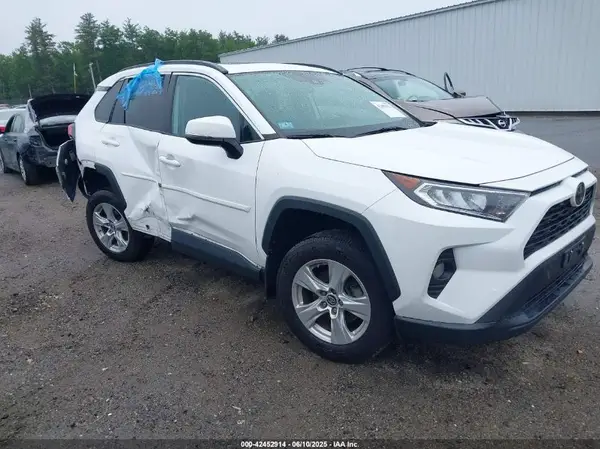 2T3P1RFV5KC021249 2019 TOYOTA RAV 4 - Image 1