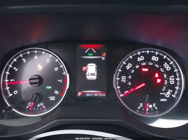 2019 TOYOTA RAV 4 auction photo 7