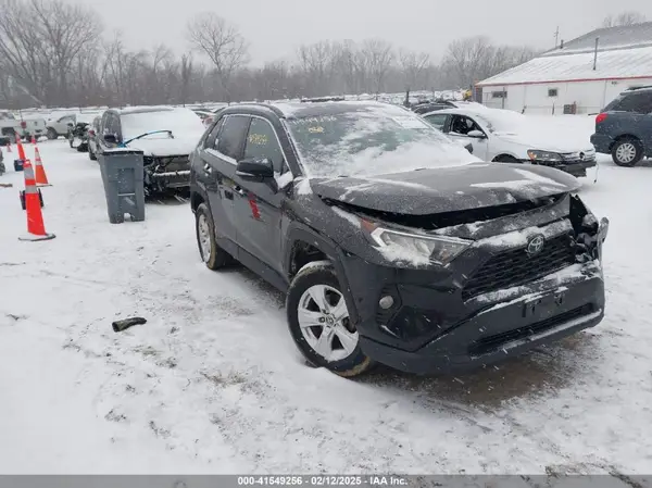2T3P1RFV5MC180498 2021 TOYOTA RAV 4 - Image 1