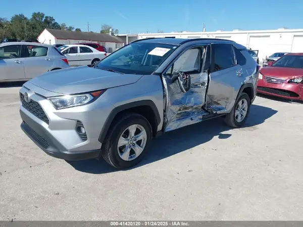2T3P1RFV5MC200815 2021 TOYOTA RAV 4 - Image 2