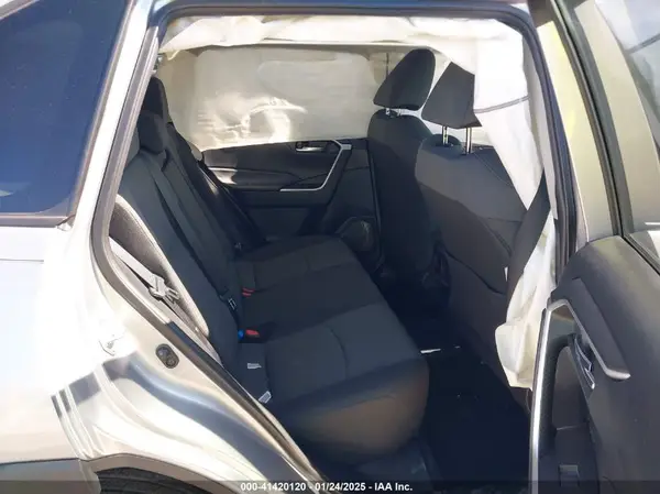 2T3P1RFV5MC200815 2021 TOYOTA RAV 4 - Image 8