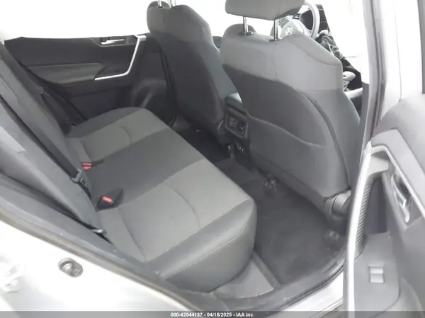 2T3P1RFV5MW143532 2021 TOYOTA RAV 4 - Image 8