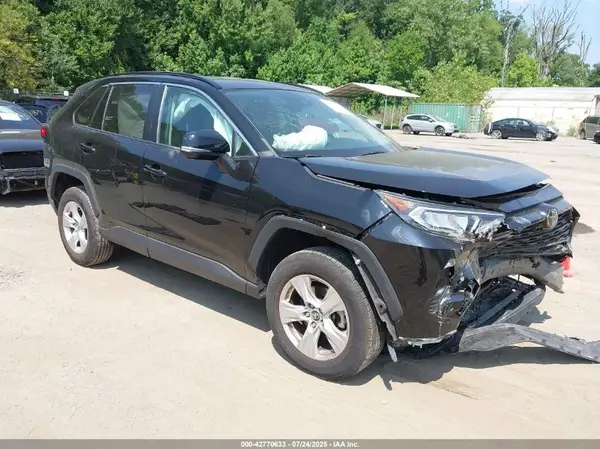 2T3P1RFV5MW157396 2021 TOYOTA RAV 4 - Image 1