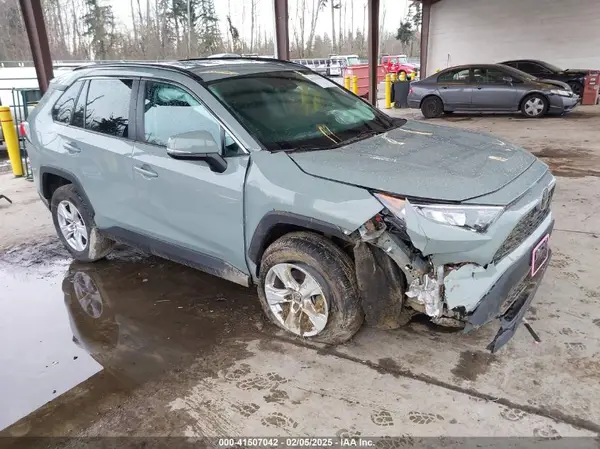 2T3P1RFV5MW159519 2021 TOYOTA RAV 4 - Image 1