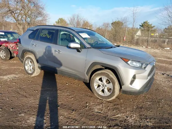2T3P1RFV5MW180175 2021 TOYOTA RAV 4 - Image 1